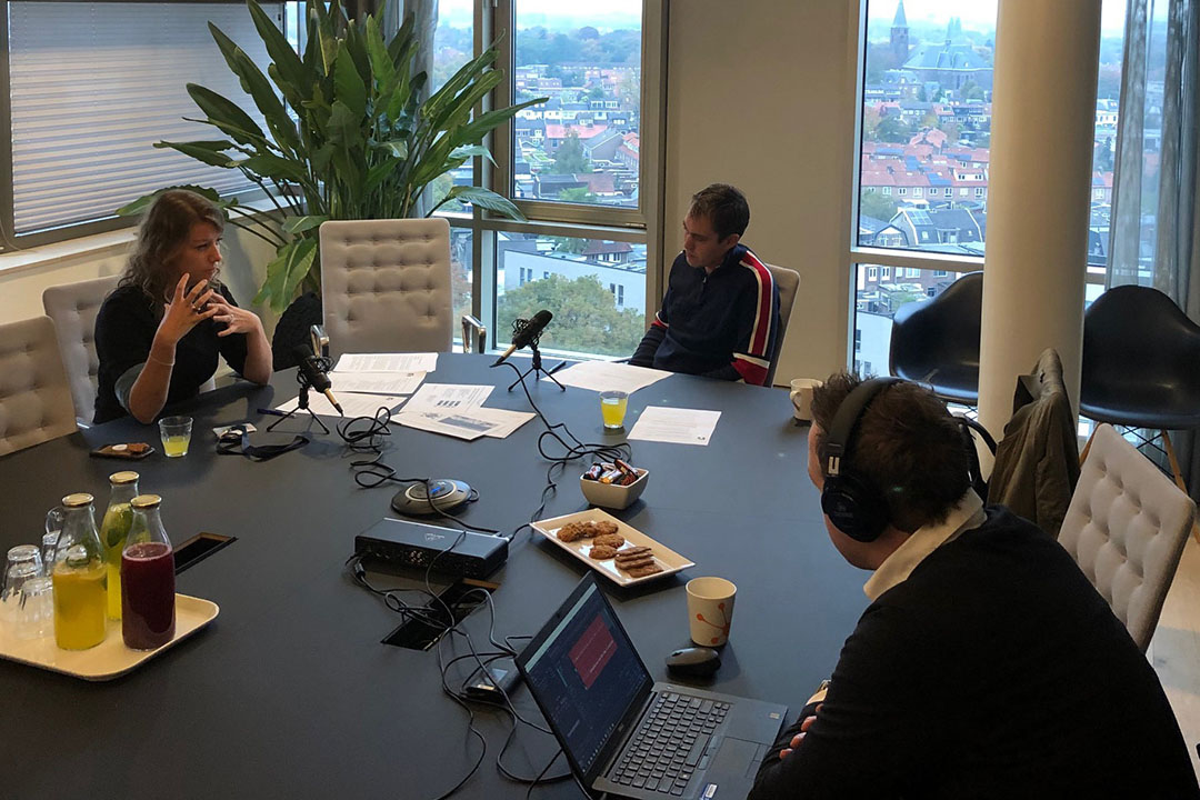 The podcast was recorded at the Trouw Nutrition headquarters in Amersfoort, the Netherlands. On the left, Nienke de Groot, global programme manager gut health at Trouw Nutrition, in the middle Poultry World editor Fabian Brockötter and to the right Frank Bussink, editor and podcast expert. Photo: Marcelle Wiegand Bruss