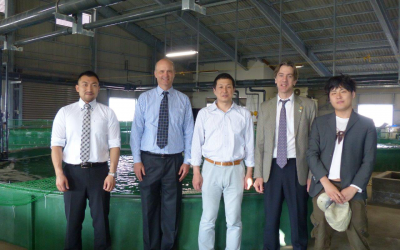 Kei Nakayama, Keith Filers, Prof. Haruhisa Fukada, Serge Corneillie and Mr. Hiroshi Yabuki launching the Research Alliance partnership Alltech-Kochi aqua facility in Konan city, Kochi, Japan)