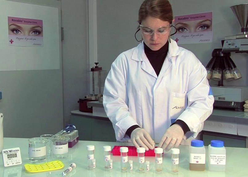 Extract from one the training videos illustrating a specific test developed to show enzyme effect on different raw materials