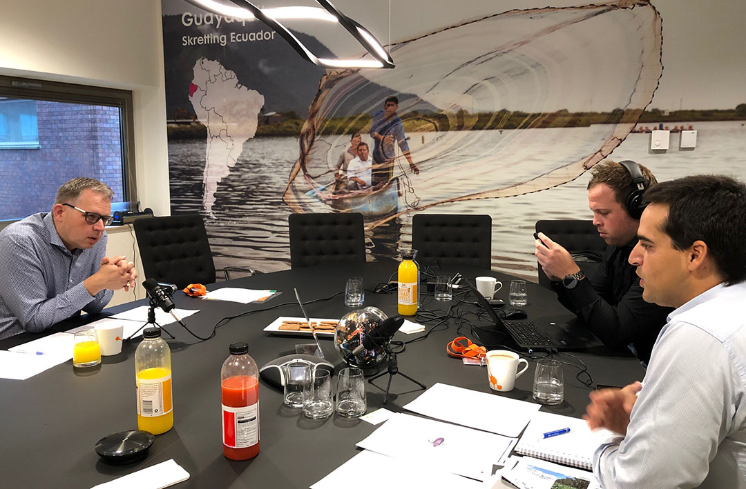 The podcast was recorded at the Trouw Nutrition headquarters in Amersfoort, the Netherlands. On the left, Pig Progress editor Vincent ter Beek, in the middle Frank Bussink, editor and podcast expert, on the right Trouw Nutrition s mycotoxin expert Mr Pedro Caramona. Photo: Marcelle Wiegand Bruss