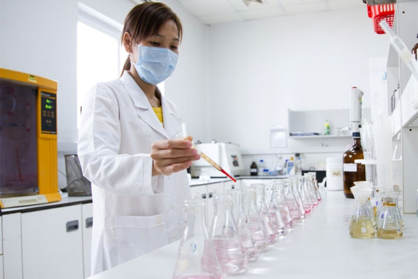 Laboratory service provider invests in Asian feed market