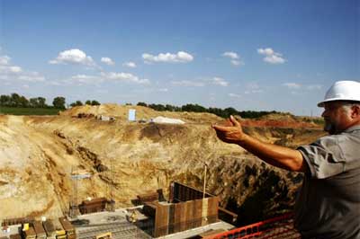 Bartlett Grain Co digs for new grain terminal