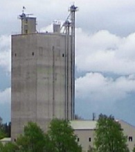 Feed milling with turkey manure energy