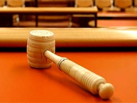 Ten men in court for illegal hormone trading