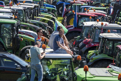 Farmers in the Netherlands protesting nitrogen government plans.The government has made a €7.5 billion buy-out scheme available for farmers to bring additional relief to the sector. Those that do not want to be bought-out are asked to innovate, scale up, or move their farms. Photo: Mark Pasveer