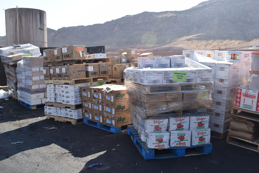 Food vaste which has arrived at the farm from the hotels and casinos in Las Vegas.
