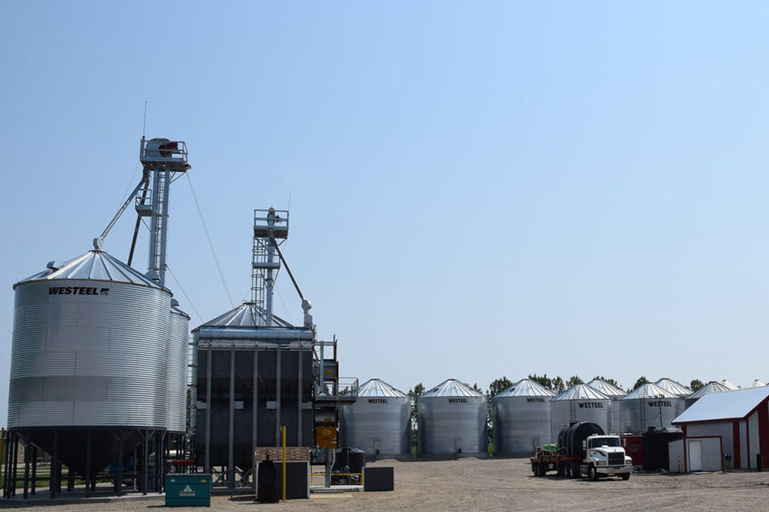 60% of the pig feed  is produced on farms that have their own feed mills. Photos: Aage Krogsdam